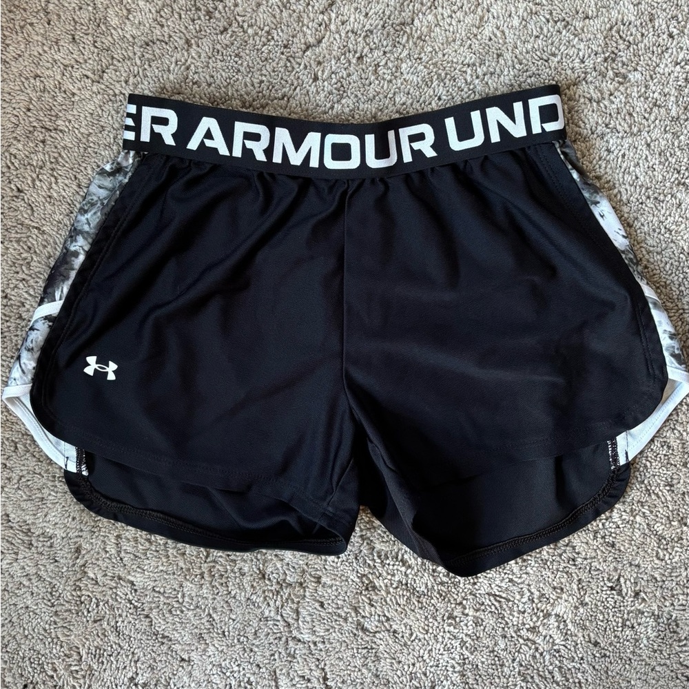 Under Armour Women's Black and Gray Athletic Shorts